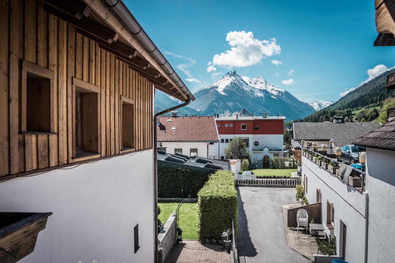Haus Bacher Fulpmes Extérieur photo